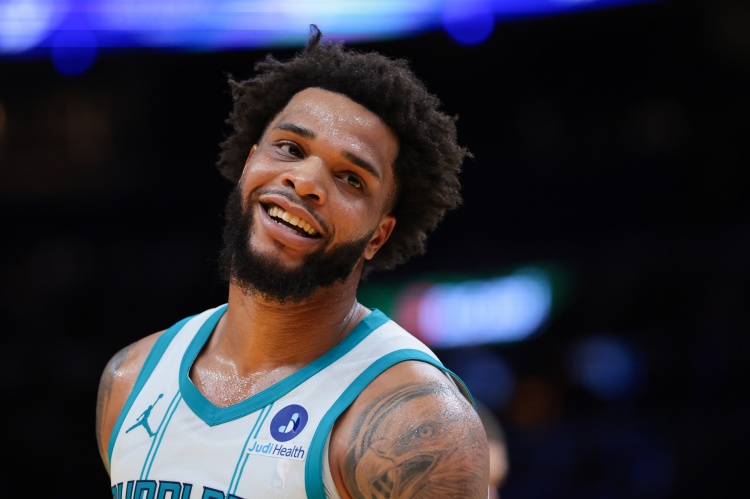 企鹅体育直播-漏勺表现！迈尔斯·布里奇斯13中5得11分 正负值-29全场最低